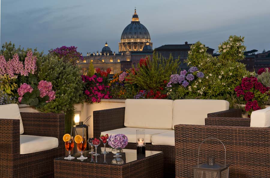 6 Rooftop Bars You HAVE To See At Night Treasure Rome