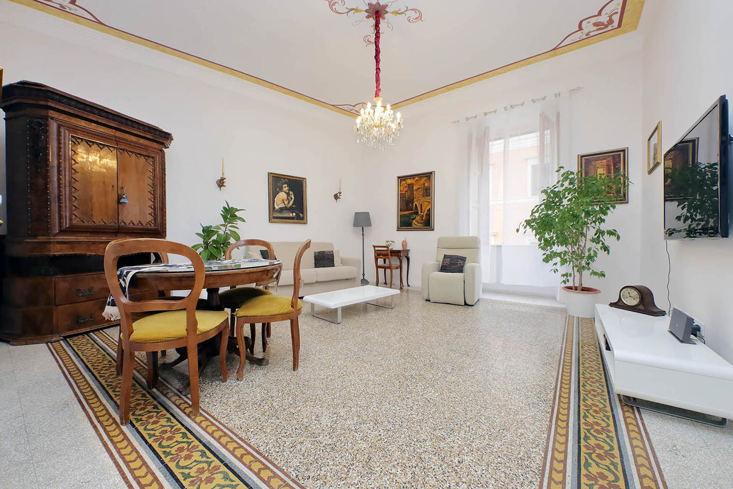 Luxury Apartments & Vacation Rentals | For Rent at Treasure Rome